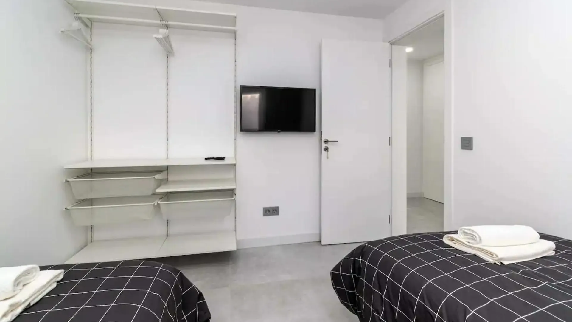 Bungalow Con Piscina Comunitaria Chayofa